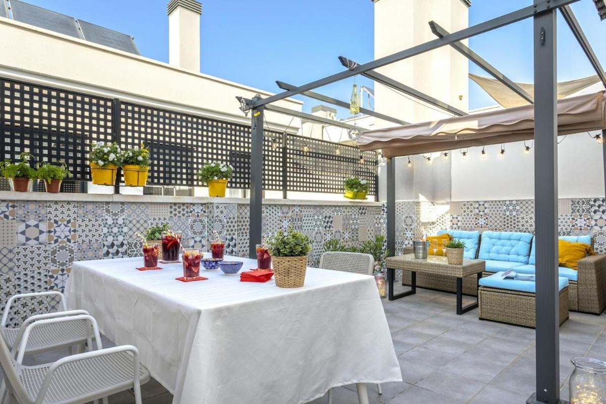 -Malagasunapts- Privateterrace Freeparking Pool Exterior photo